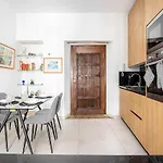 Comfy Away - Apartamento Exclusivo Mercado De Triana Con Balcon