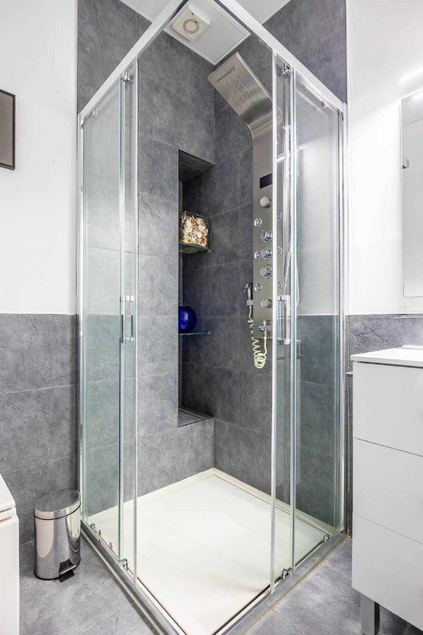 Comfy Away - Exclusivo Mercado De Triana Con Balcon Appartement