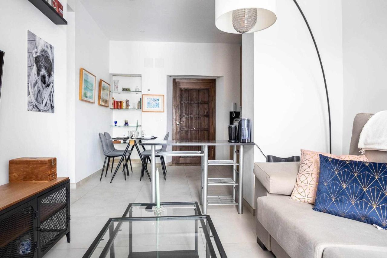 Comfy Away - Exclusivo Mercado De Triana Con Balcon Séville